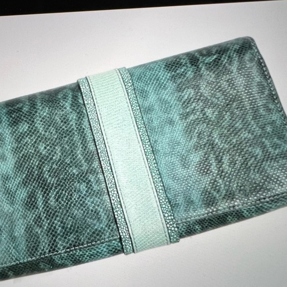 Vince Camuto Lucy Leather Snake Embossed Clutch. - Picture 2 of 6